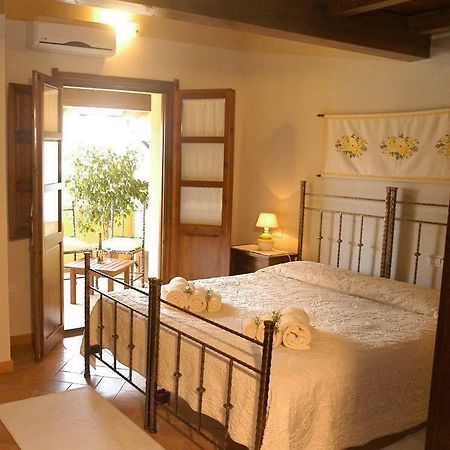 Il Quinto Moro Otel Arbus Dış mekan fotoğraf